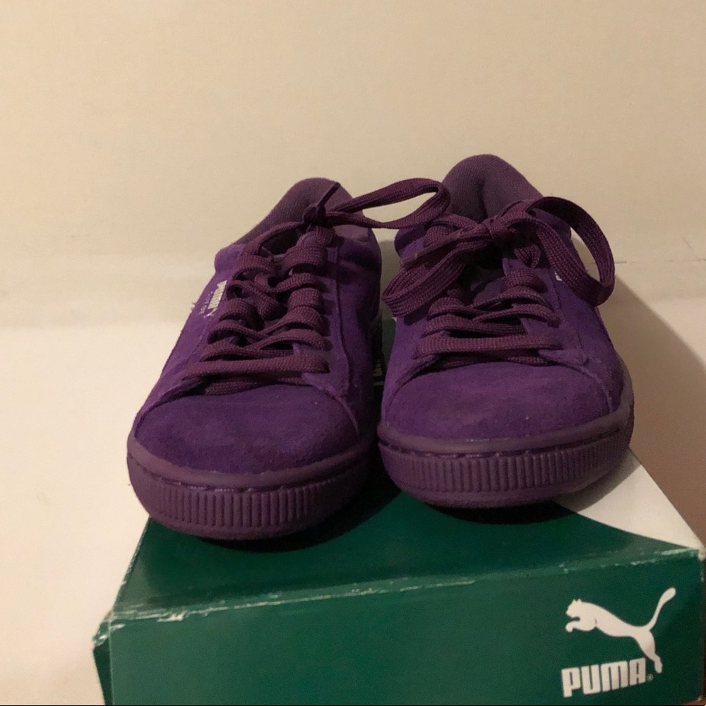 Pumas Sneakers